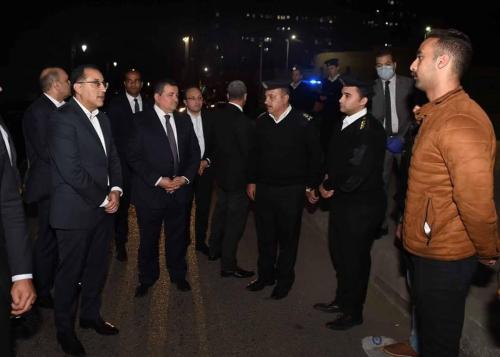 خلال جولة مع رئيس الوزراء "مصطفى مدبولى" لتفقد حظر التجول فى شوارع القاهرة عام 2020