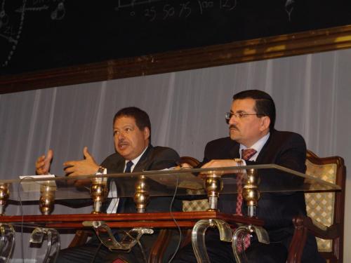 احمد زويل في صالون الأوبرا الثقافى