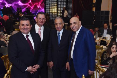 مع اللواء محمد أمين مستشار رئيس الجمهورية والدكتور فاروق العقدة محافظ البنك المركزى سابقاً خلال احدى المناسبات عام 2017